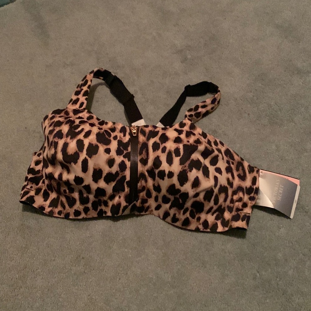 Knockout By Victoria's Secret Maximum Support Front-Close Sport Bra size 38D